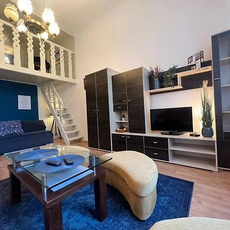 Grodzka / Apartment With Balcony Красков Екстериор снимка