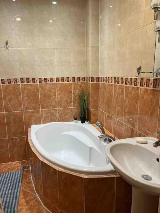 Grodzka / Apartment With Balcony Красков Екстериор снимка