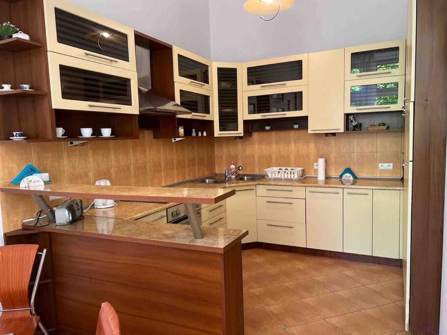 Grodzka / Apartment With Balcony Красков Екстериор снимка
